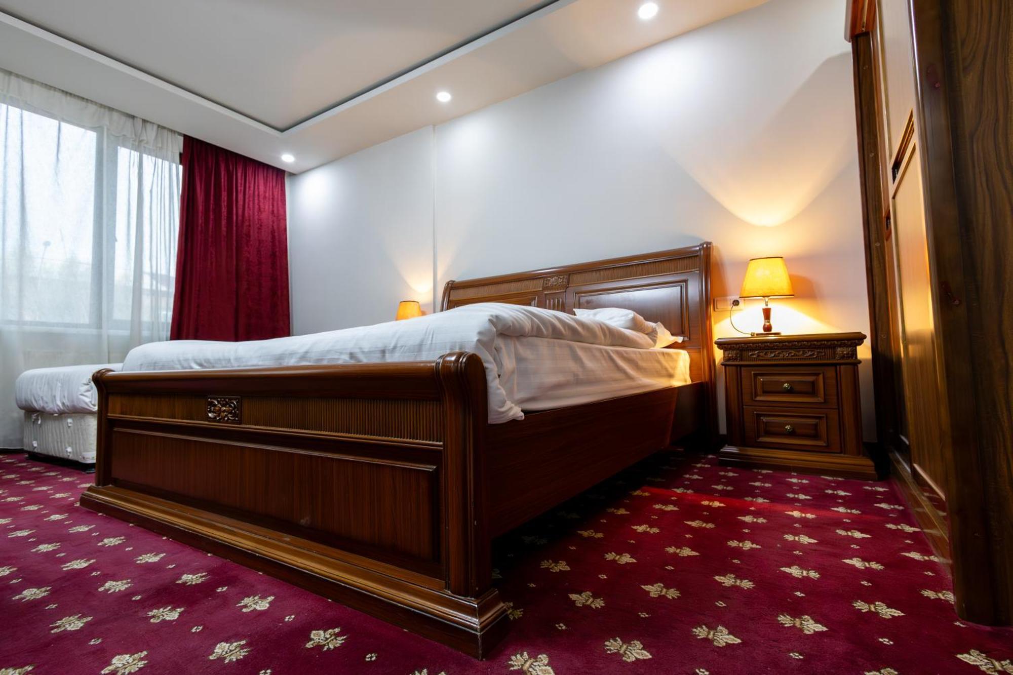 Gyumri Hotel Exterior photo